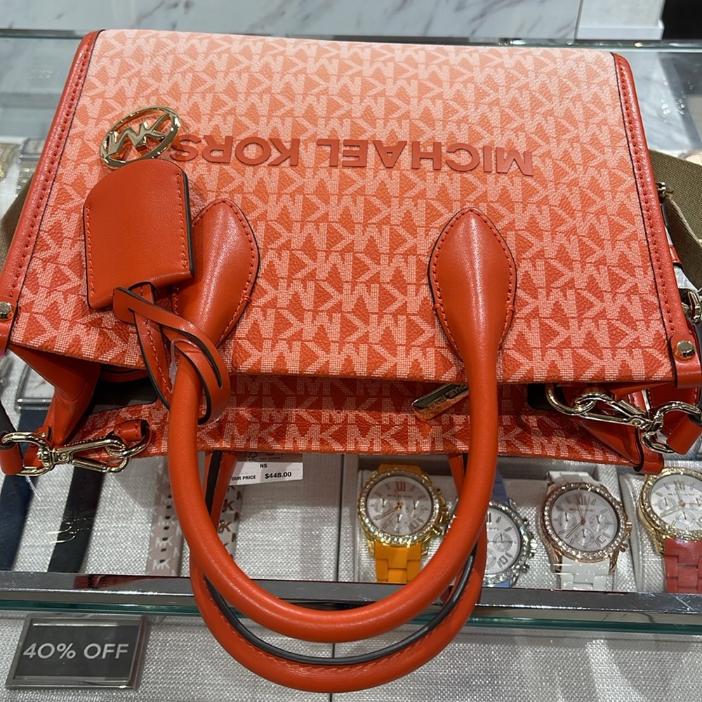 Michael Kors Mirella Small Ombré Signature Logo Crossbody XBODY Shopper Bag
NWT - Picture 12 of 16